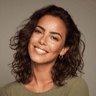 Fernanda R.